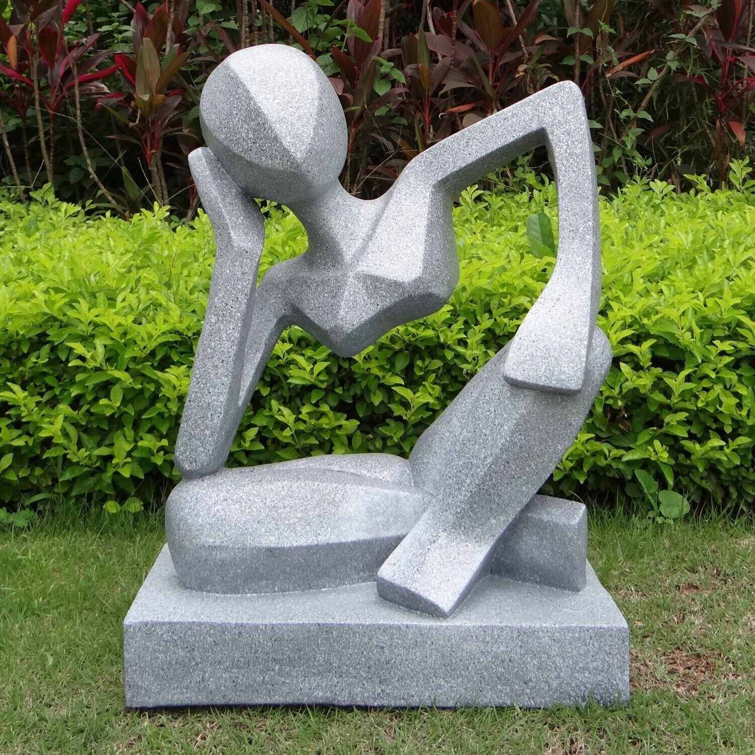 Captivating Sculpture: A Mesmerizing Piece for Her