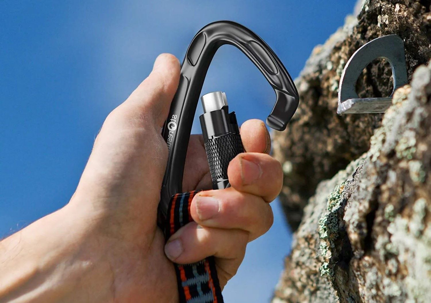 Carabiners Review: The Best Options for Outdoor Enthusiasts