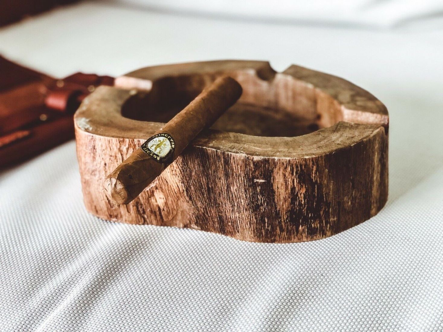 Cigar Ashtray Review: The Perfect Accessory for Cigar Enthusiasts