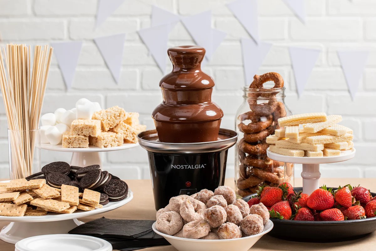 Delicious Chocolate Fountain Review: A Sweet Indulgence