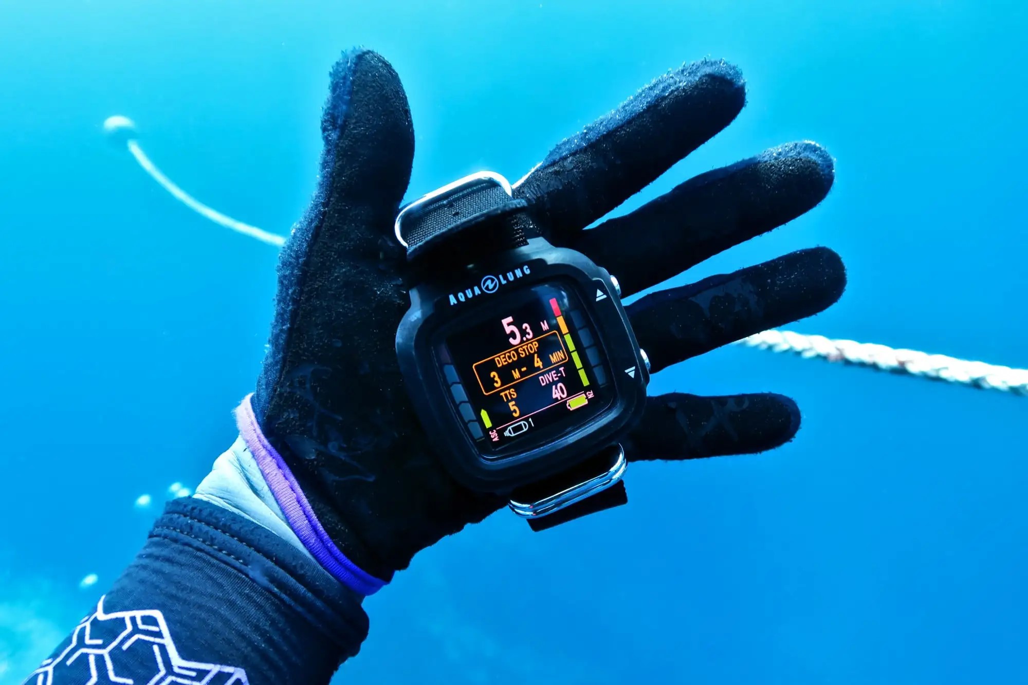 Dive Computer Review: The Best Options for Underwater Exploration