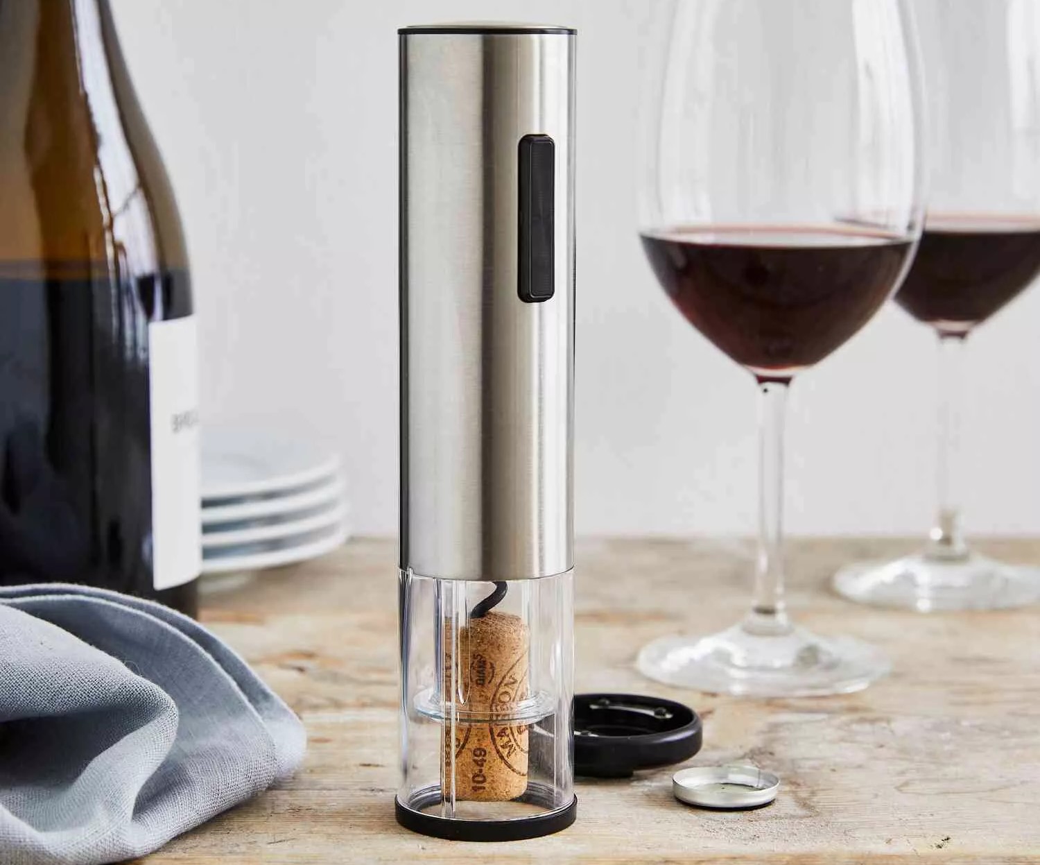 Electric Corkscrew Review: Effortlessly Open Bottles with Ease