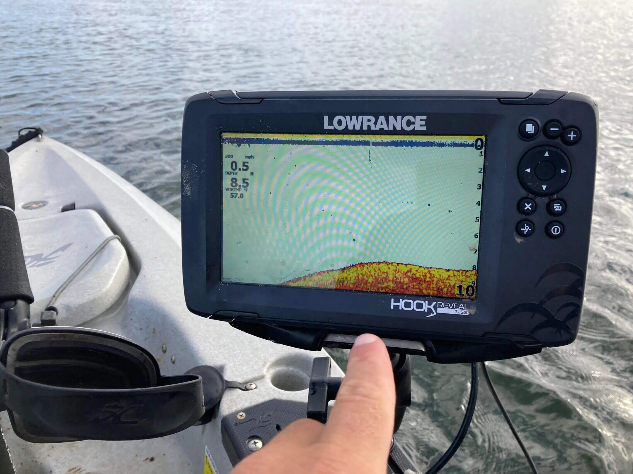 Handheld Fishfinder, Sonar Sensor 5 Level Sensitivity Adjustment 45 Degree  Sensor Beam Portable Fish Depth Finder For Boat For Ice Fishing 