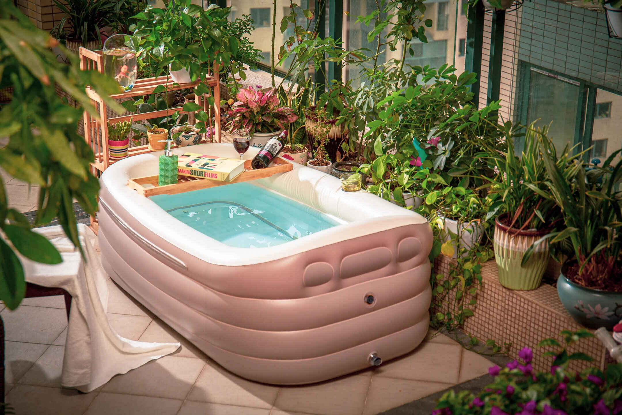Inflatable Bathtub Review: The Perfect Solution for Relaxation