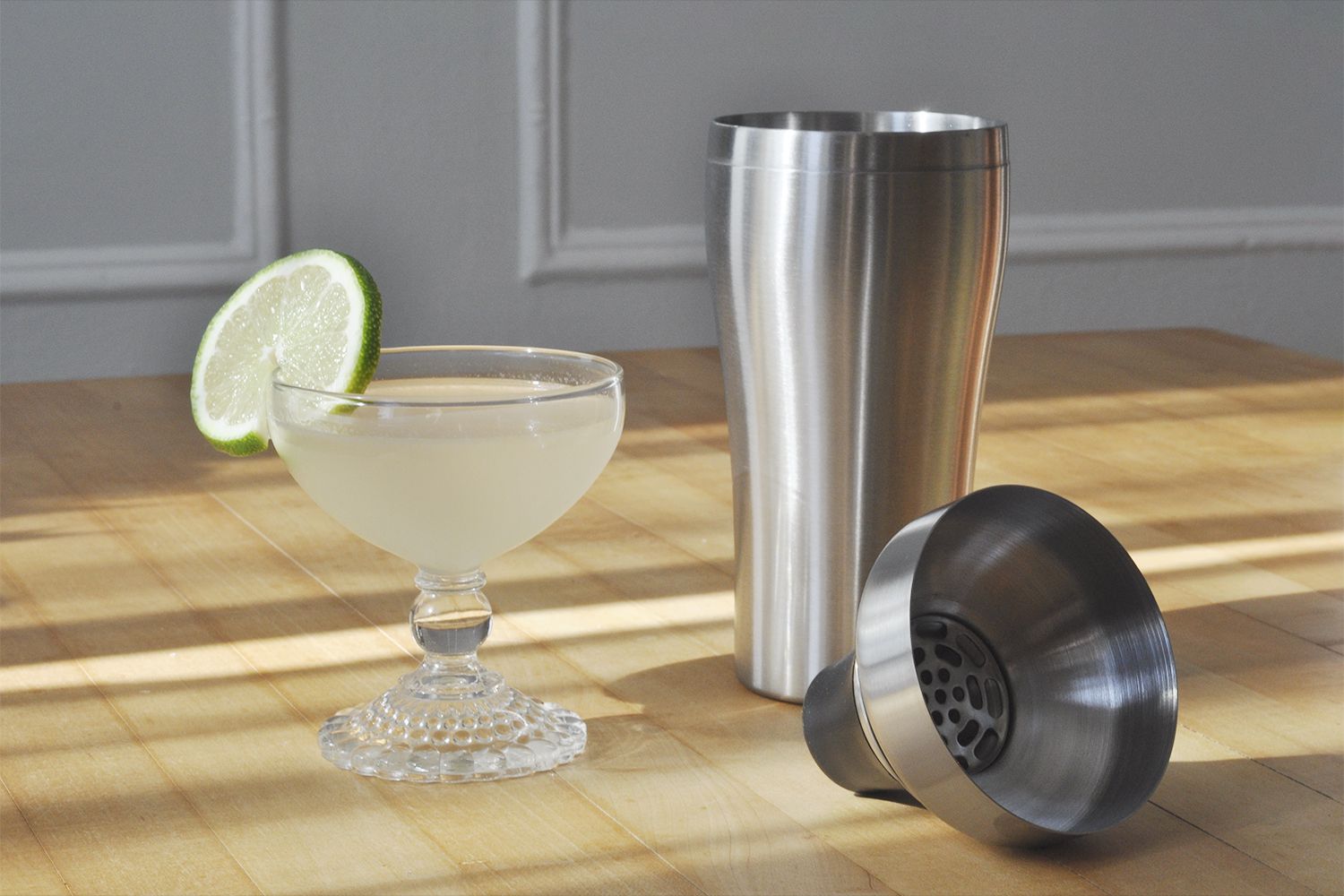 Martini Shaker Review: The Perfect Cocktail Mixing Tool