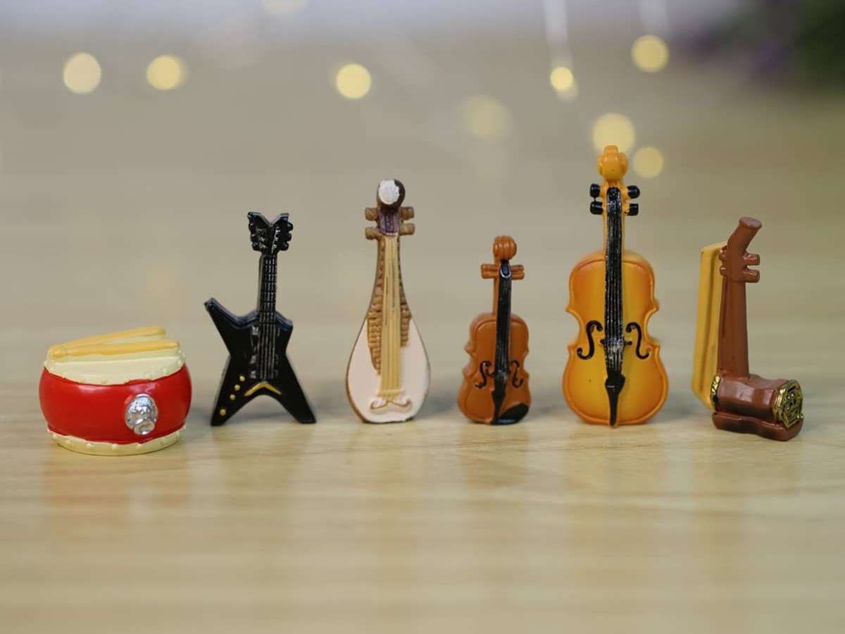 Miniature Musical Instruments: Perfect Gifts for Him