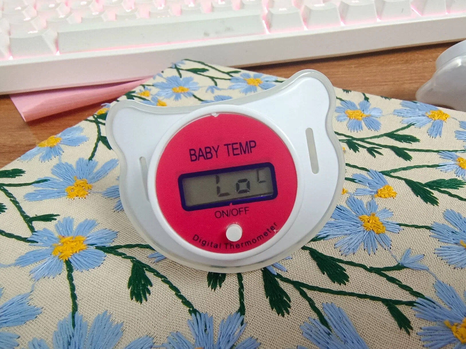 Pacifier Thermometer Review: A Reliable Baby Temperature Monitor