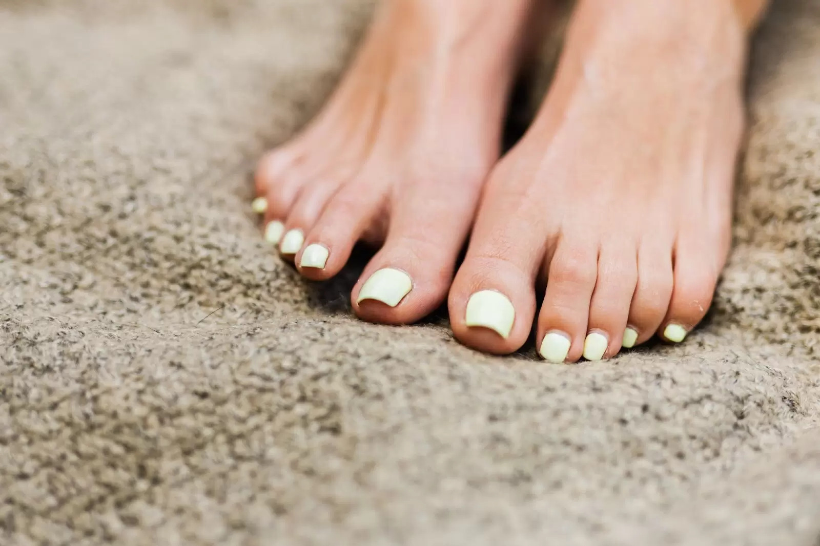 Pamper Your Feet: A Review of the Perfect Pedicure Experience for Her