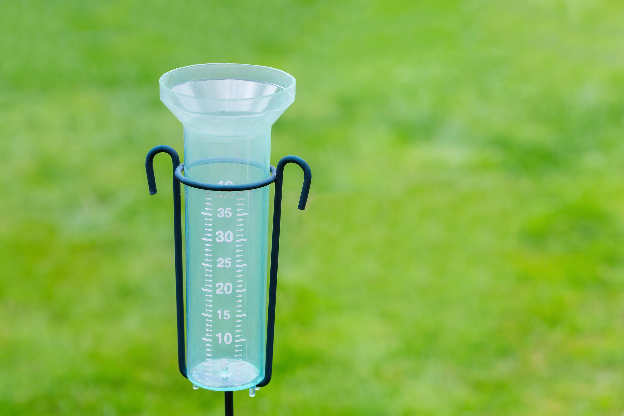 Rain Gauge Review: Accurate and Reliable Measurement Tool