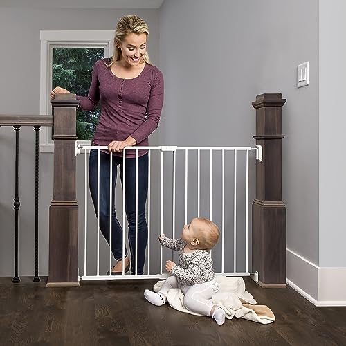 Regalo Extra Wide Baby Safety Gate