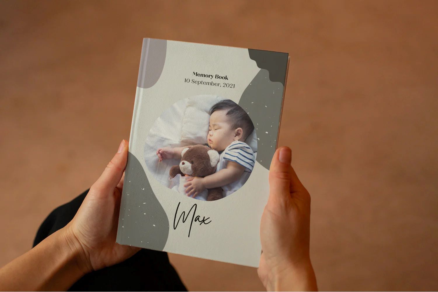 Review: Baby Memory Book - A Precious Keepsake for Cherished Moments