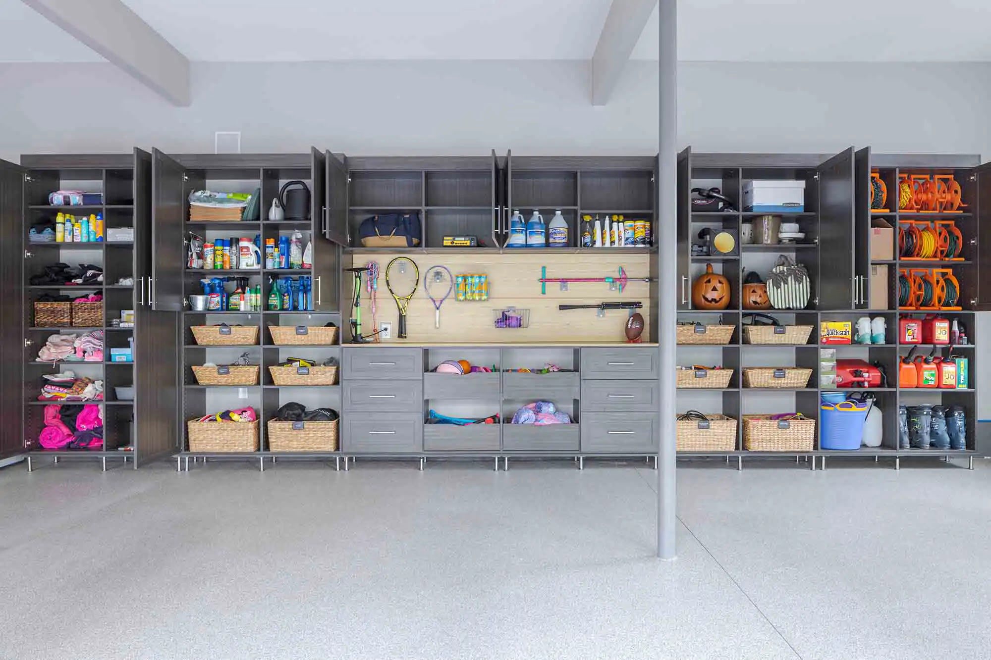 Review: Garage Storage System – The Perfect Solution for Organized Spaces