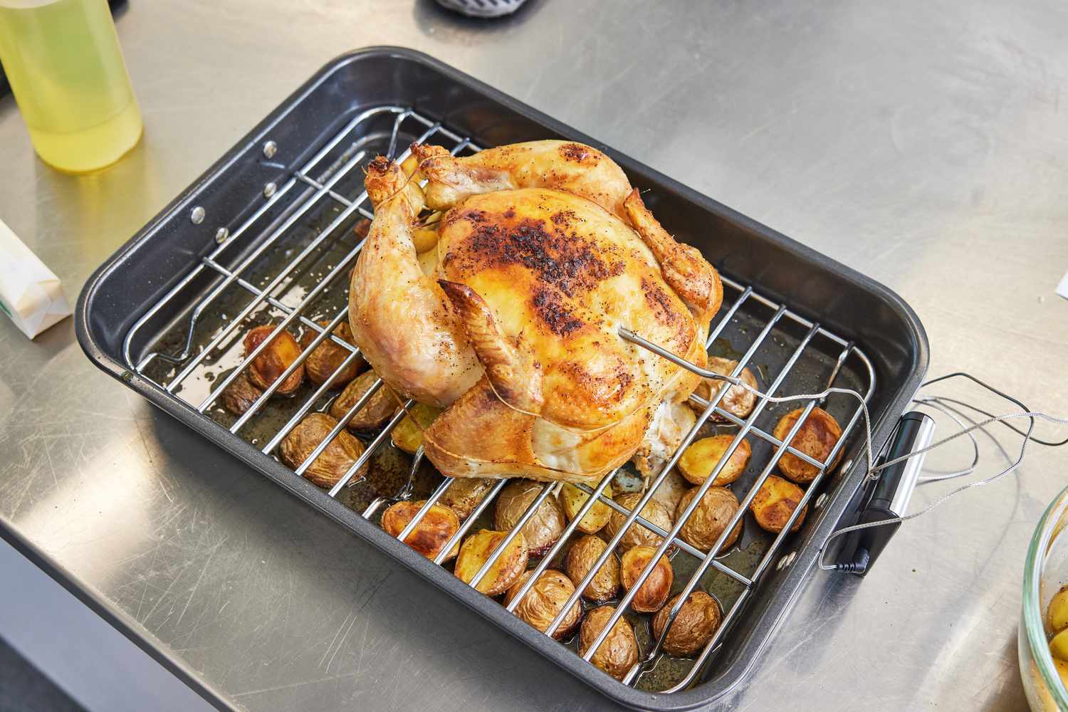 Roasting Pan Review: The Perfect Kitchen Essential