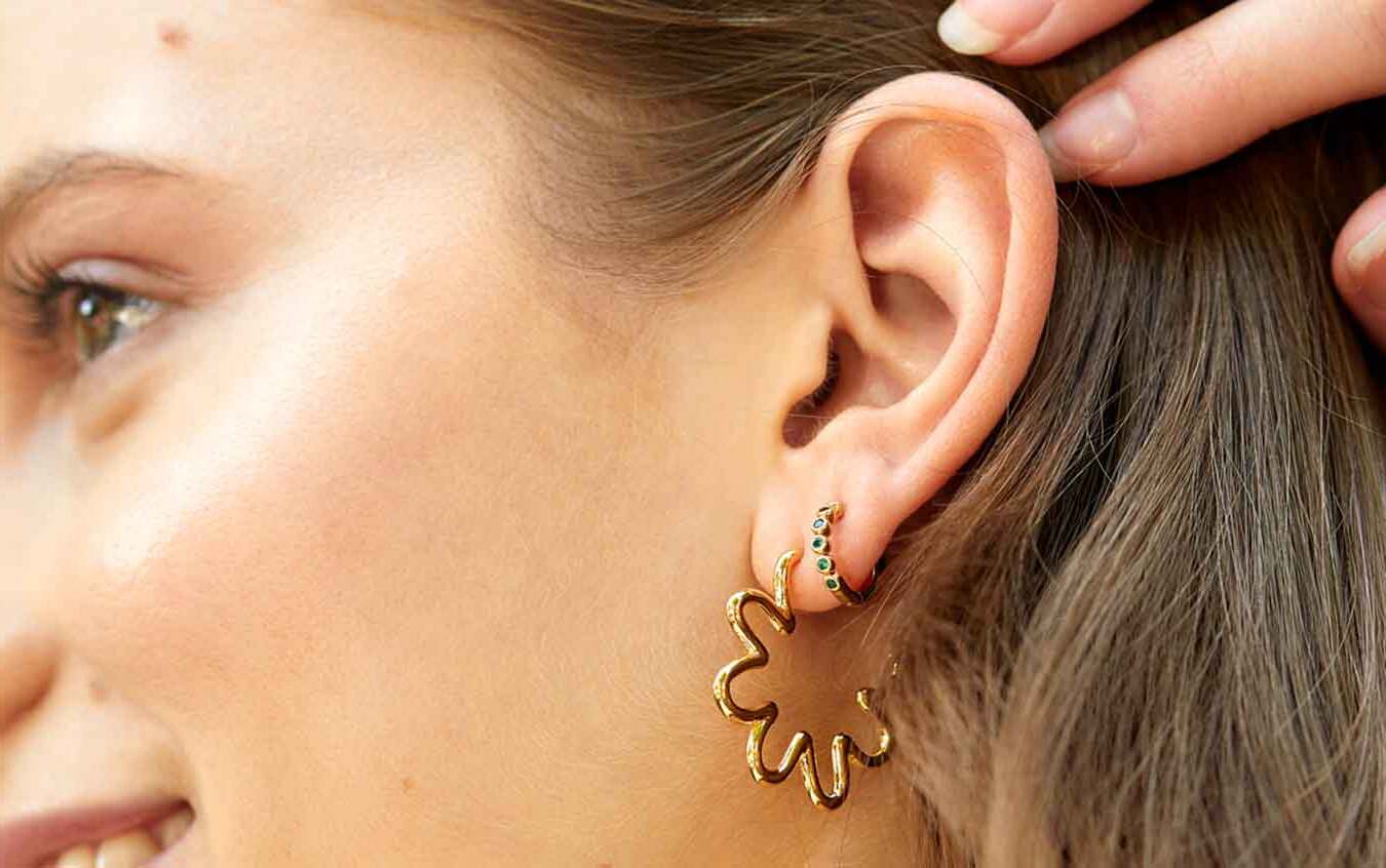 Sparkling Earrings: A Must-Have Accessory for Her