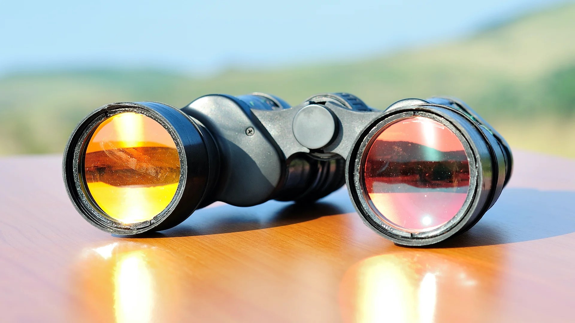 Top Compact Binoculars: A Comprehensive Review