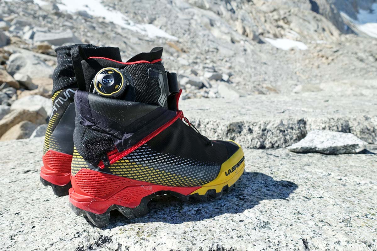 Top Mountaineering Boots: A Comprehensive Review