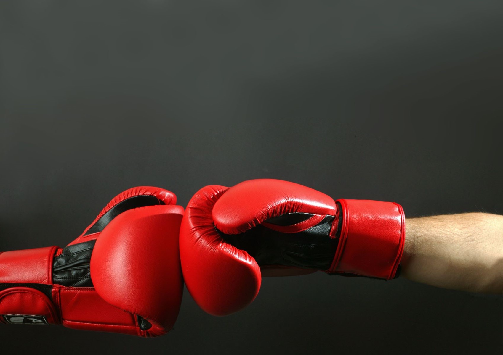 Top-rated Boxing Gloves for Him: A Comprehensive Review