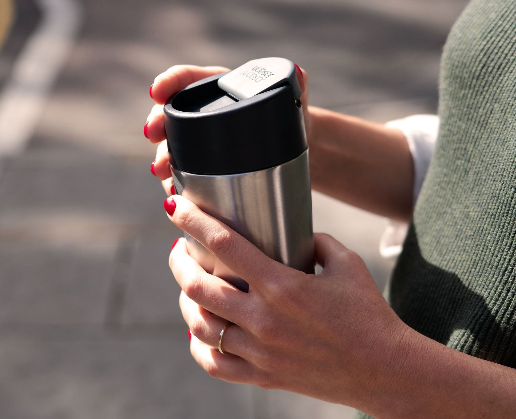Travel Mug Review: The Best Options for On-the-Go Sipping