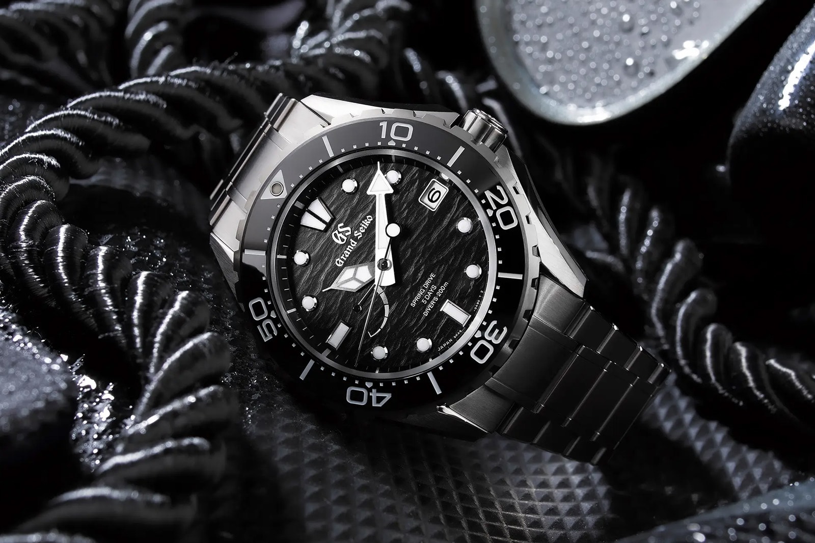 Ultimate Dive Watch Review: The Perfect Choice for Him