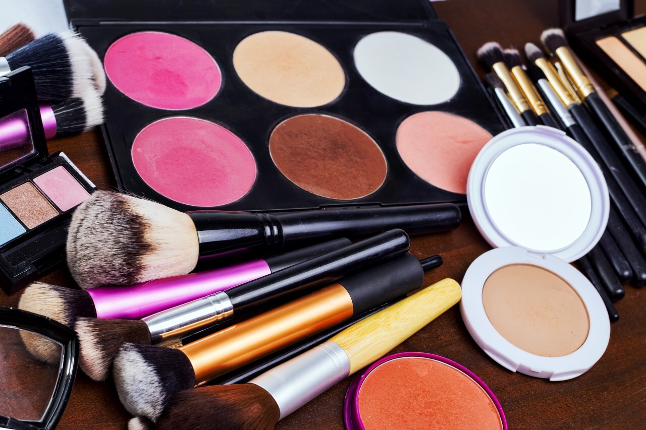 Ultimate Makeup Kit Review: A Must-Have for Her Beauty Routine