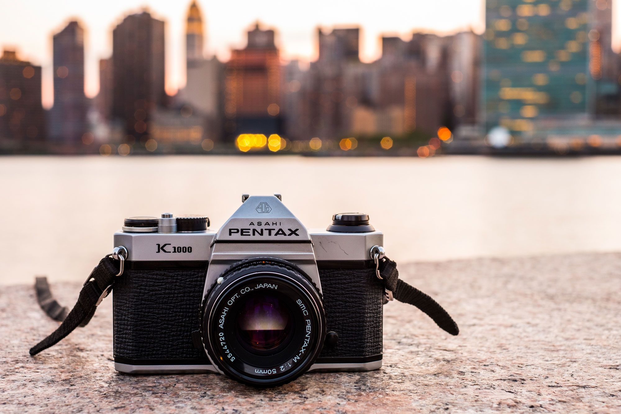 Vintage Camera Review: Uncovering the Charm of Classic Photography